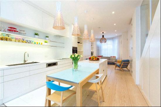 An immaculately finished period family home in the heart of St John's Wood.