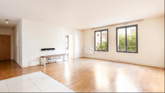 Apartment for sale in Paris, France