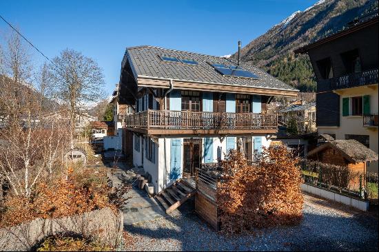 A beautifully stylish chalet for sale in central Chamonix.