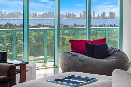 Step into this full-floor penthouse on Miami Beach with breathtaking Ocean and City views.