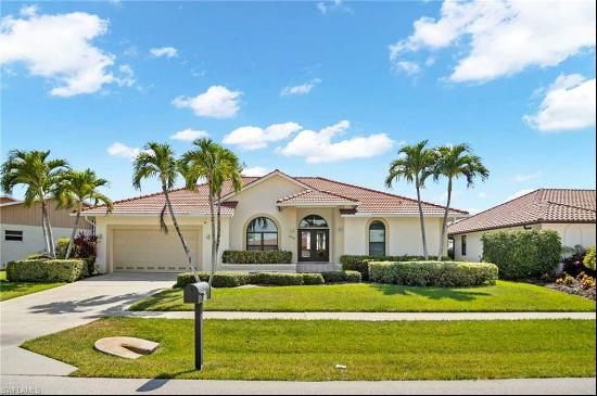 206 Seahorse Ct, Marco Island, FL, 34145, USA