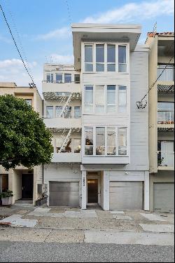 Bright Full-Floor Cow Hollow Condo