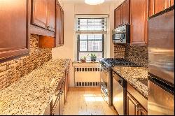 35 Parkview Avenue #5C