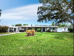 2907 Marshall Dr, Sarasota, FL 34239