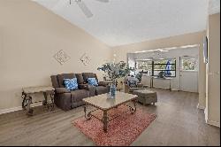 7245 Wood Creek Dr #29, Sarasota, FL 34231