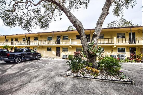 2260 Stickney Point Rd #304, Sarasota, FL 34231