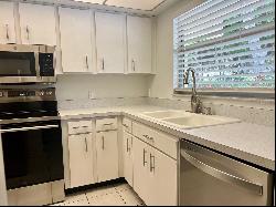 2260 Stickney Point Rd #304, Sarasota, FL 34231