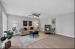 804 Montrose Dr #103, Venice, FL 34293