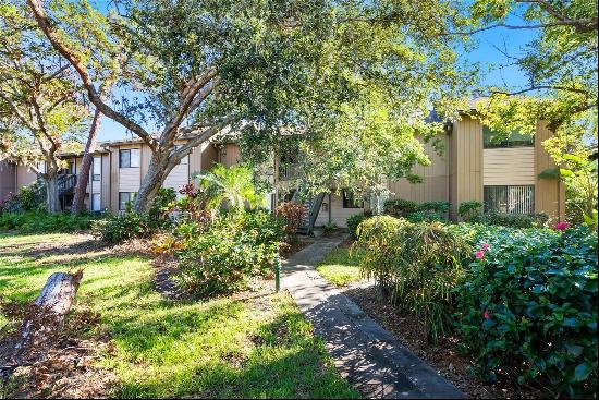 1717 Pelican Cove Rd #334, Sarasota, FL 34231