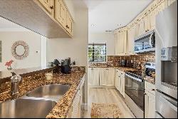 1708 Glenhouse Dr #414, Sarasota, FL 34231