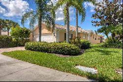 7708 Camminare Dr, Sarasota, FL 34238