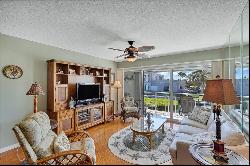 68 Yacht Club Dr #22, North Palm Beach, FL, 33408