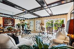 225 Everglade Avenue #8, Palm Beach, FL 33480