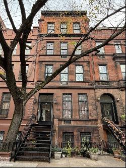 143 West 85Th Street 3 In Upper West Side, New York