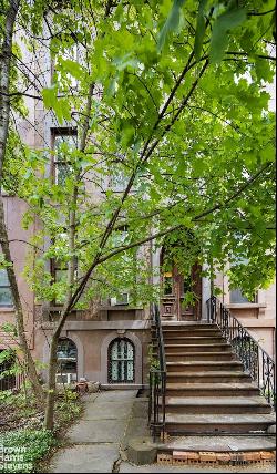 245 Washington Avenue In Clinton Hill, New York