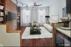 347 West 44Th Street 4Rw In Midtown West, New York