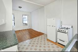 347 West 44Th Street 4Re In Midtown West, New York