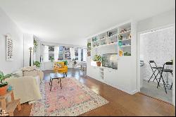 135 Ocean Parkway 2P In Kensington, New York