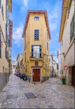 Palatial Townhouse, Palma, Mallorca, 07001