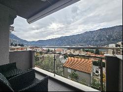 Three-Bedroom Apartment In Dobrota, Dobrota, Kotor, Montenegro, R2363