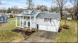 828 Lillian Dr, Hermitage PA 16148