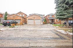 26 Lansdowne Drive Unit Upper, Brampton ON L6S5V4