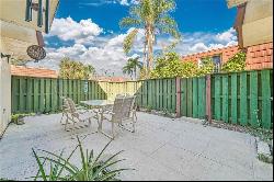 5243 Cedarbend Dr Unit 2, Fort Myers FL 33919