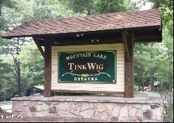 797 Tink Wig Drive, Hawley PA 18428