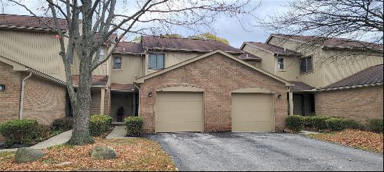 680 TENNYSON #11, Rochester Hills MI 48307