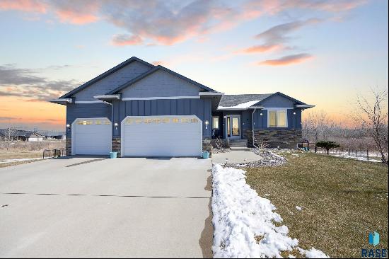 4200 Mindy Cir, Sioux Falls SD 57108