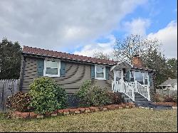 4 Diana Drive, Bloomfield CT 06002