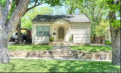 333 Redwood St, Alamo Heights TX 78209