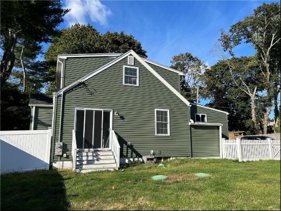 1689 Diamond Hill Road, Cumberland RI 02864