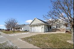 802 Juniper Drive, Independence IA 50644