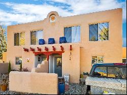 316A Don Fernando St, Taos NM 87571