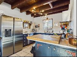 316A Don Fernando St, Taos NM 87571