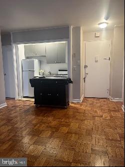 2601 Pennsylvania Avenue Unit 428, Philadelphia PA 19130