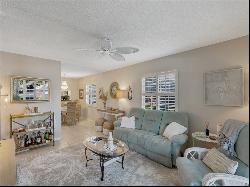 1441 Ocean Drive Unit 205, Vero Beach FL 32963