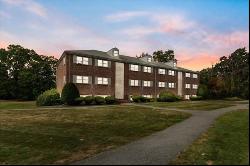 78 Edgelawn Ave #10, North Andover MA 01845