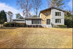 4036 Winding Valley Drive SE, Smyrna GA 30082