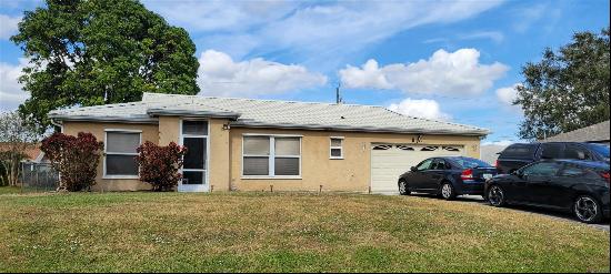 435 SW Kabot Avenue, Port Saint Lucie FL 34953