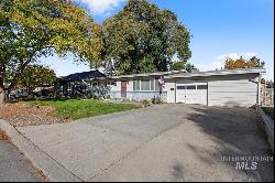 240 Owyhee Ave, Nampa ID 83651