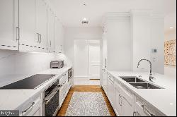 1901 Walnut Street Unit 20E, Philadelphia PA 19103