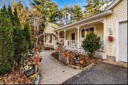 18 Barrington Circle, Ossipee NH 03814