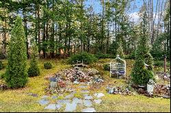 18 Barrington Circle, Ossipee NH 03814