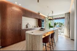 Modern luxury duplex penthouse in Alcazaba Beach, Estepona, Estepona 29680