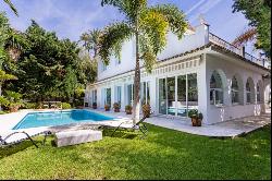 Elegant villa set in a tranquil area next to the beach in Los Mo, Marbella 29603