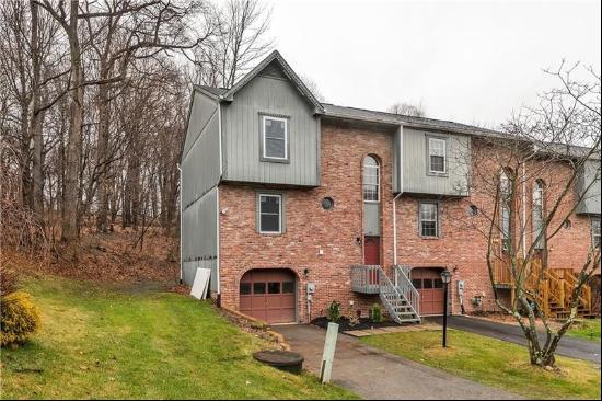 501 Shady Ridge Dr, Monroeville PA 15146