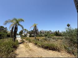 Prime plot with project to build a luxury villa in Atalaya de Ri, Marbella 29660