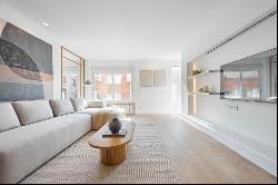 Magnificent exclusive flat with three bedrooms, exterior, garage, Madrid 28046
